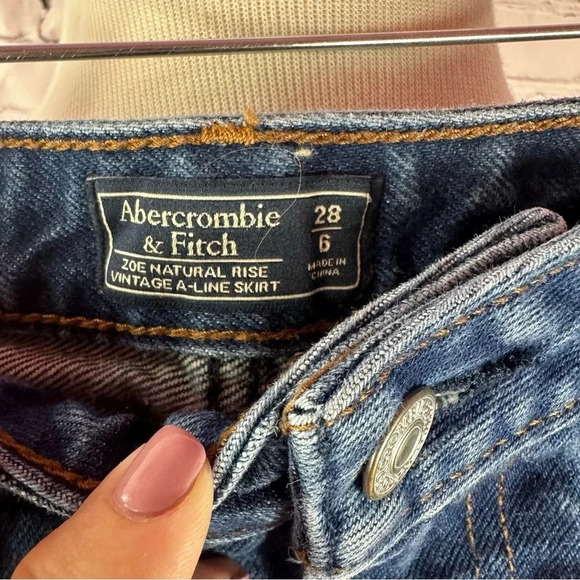 Abercrombie and Fitch denim jean mini skirt size 28 6 - Picture 3 of 6